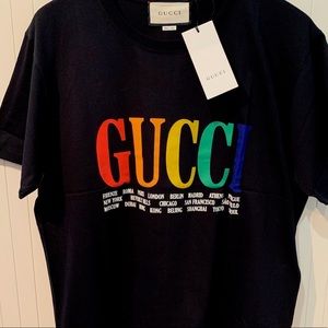 FW’18 black Gucci cities t shirt